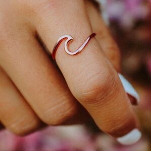 NWT Pura Vida Rose Gold Plated Sterling Silver 925 Wave Ring Size 5